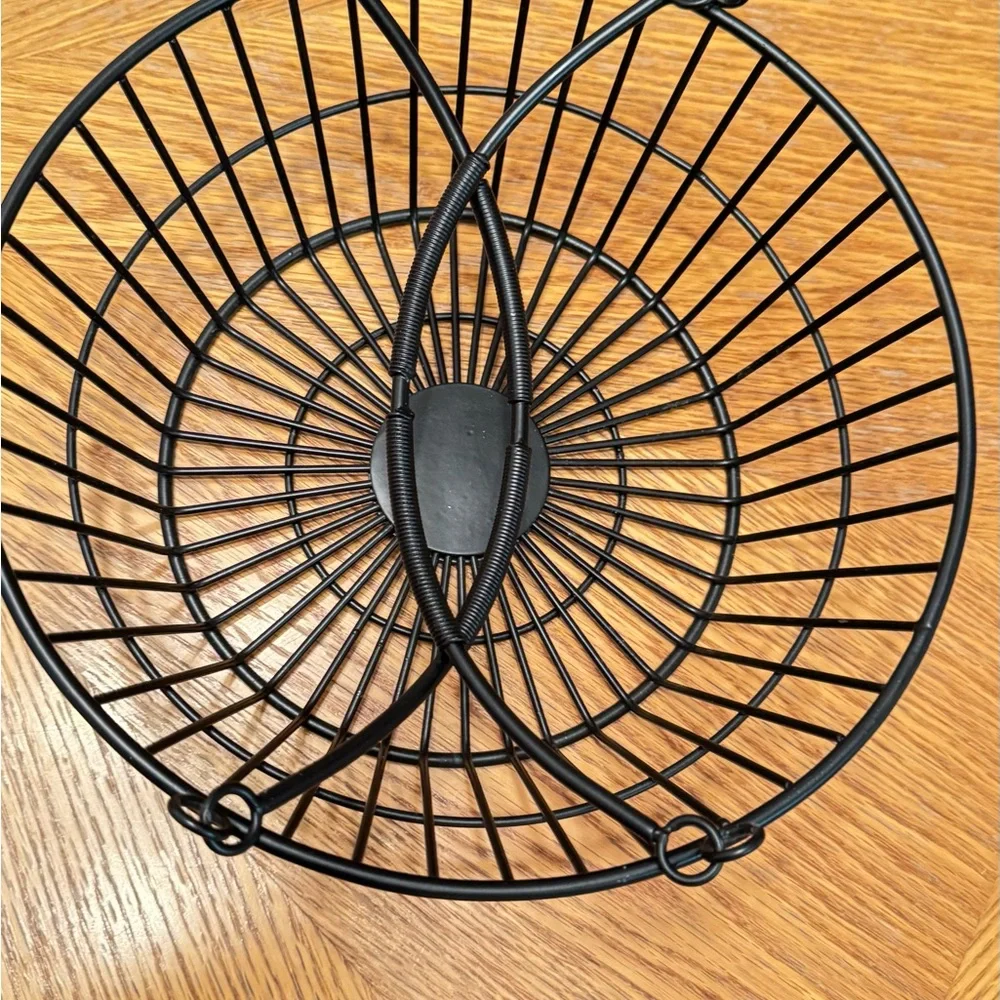 Black Iron Casserole Dish Display Fruit Basket with handles